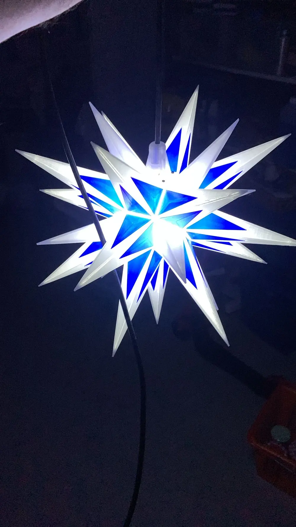 Stern in Weiss und Blau