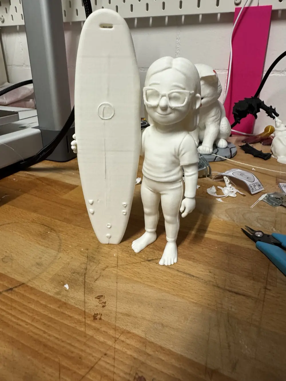 Persönliche Figur mit Surfbrett